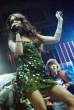 vanessaannehudgens-dot-net_jingleball2006-dec7-017.jpg