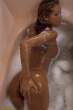 awesome-bathtub-pose04.jpg