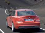 bmw1coupe_official_hi015.jpg