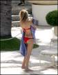 kate_hudson_bikini06.jpg