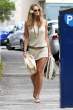 elle_macpherson_nips_out_9_big.jpg