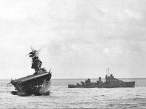Sinking_of_the_USS_Yorktown_(CV-5)_01.jpg