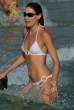carla-bruni-bikini-1-22.jpg