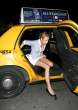 blake-lively-upskirt-02.jpg