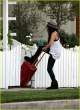 vanessa-hudgens-off-to-meet-zac-06.jpg