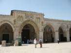 Masjid Al Aqsa in Jerusalem - Palastine (entrance).jpg