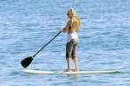 kate_hudson_surf_6_big.jpg