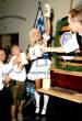 holly_madison_beer_outfit_3.jpg