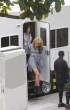 100129nc1_kesha_b-gr_01_8.jpg