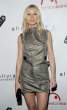 Gwyneth_Paltrow_2nd_Annual_Bent_on_Learning_Benefit_in_NY_April_28_2010_26_122_488lo.jpg