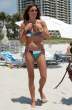 kelly_bensimon_abs_bikini_5.jpg