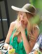 blake_lively_green_set_10.jpg