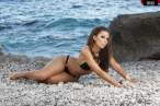 laura_dore_bikini_black_3.jpg