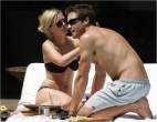 (ImageCargo.com)Kirsten_Dunst_paparazzi_nipple_slip_and_nude_caps_INJQP8.jpg