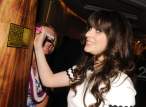 ZooeyDeschanel5.jpg