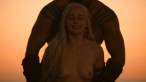 101414124_EmiliaClarke_GameofThroness01e01hdtv720p2_2.avi.001_122_427lo.jpg