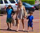 245478776_leann_rimes_toy_shopping_jake_mason_03_122_216lo.jpg
