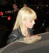 Mena_Suvari_arriving_at_LAX-11.jpg