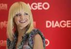 Mena_Suvari_3.jpg