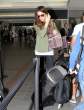KateBeckinsale2011_08_26_arrivesonaflightatLAXairport14.JPG