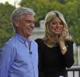 290548451_Jeeves_HollyWilloughby_ThisMorning_Sept14_5_122_433lo.jpg