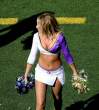 nfl-cheerleaders-cleavage-18.jpg