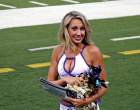 nfl-cheerleaders-cleavage-77.jpg