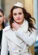 74579_LeightonMeester_SetofGossipGirl_NYC_281011_004_122_350lo.jpg