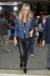 molly_sims_leather_pants_7.jpg