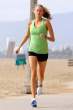 estella-warren-beach-work-out-LA-01-480x720.jpg