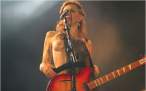 CourtneyLoveBoobsBrazil4.jpg
