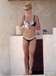 torrie-wilson-black-bikini-miami-16-435x580.jpg