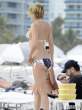 chloe-sevigny-bikini-black-white-tie-dye-miami-04-435x580.jpg