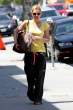 sophie_monk_yellow_baggy_9.jpg