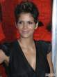 halle-berry-low-cut-top-at-the-call-la-moview-premiere-06-435x580.jpg