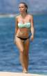 Kendra-Wilkinson---Wearing-a-bikini-in-Hawaii--02.jpg