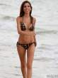 farrah-abraham-wears-a-skimpy-bikini-on-the-beach-in-fl-08-435x580.jpg