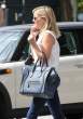 Reese+Witherspoon+Reese+Witherspoon+Gets+Nails+affybslnCh8x.jpg