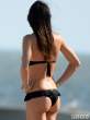 elisabetta-gregoraci-wears-a-black-bikini-on-a-beach-in-kenya-08-435x580.jpg