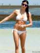 elisabetta-gregoraci-white-bikini-in-kenya-04-435x580.jpg