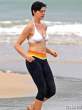 Anne-Hathaway-in-a-Bikini-Top-and-Yoga-Pants-in-Hawaii-01-435x580.jpg