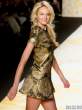 Candice-Swanepoel-Flashing-Legs-at-Desigual-2014-Fashion-Show-in-NYC-08-435x580.jpg
