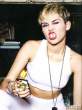 Miley-Cyrus-Sexy-in-Bangerz-Tour-Promos-10-435x580.jpg
