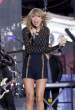 taylor-swift-performing-in-concert-at-good-morning-america-in-nyc_16.jpg