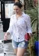 kelly-brook-goes-for-lunch-at-little-next-door-in-west-hollywood_8.jpg