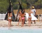 Alessandra Ambrosio, Behati Prinsloo, Lily Aldridge, Candice Swanepoel_09.01.2015_DFSDAW_013.jpg