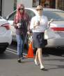 Reese Witherspoon picks up some drinks in Brentwood February 4-2015 005.jpg