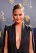 Chrissy_Teigen_42nd_Annual_Daytime_Emmy_Awards_rhc8htFJ1itx.jpg