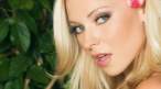 4573189-women-model-blonde-face-open-mouth-women-outdoors-long-hair-blue-eyes-lena-nicole-leaves-flowers.jpg
